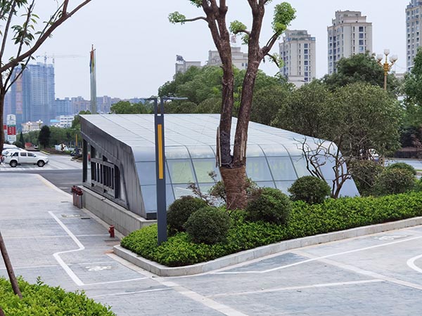 上饒友邦廣場(chǎng)汽車坡道雨蓬